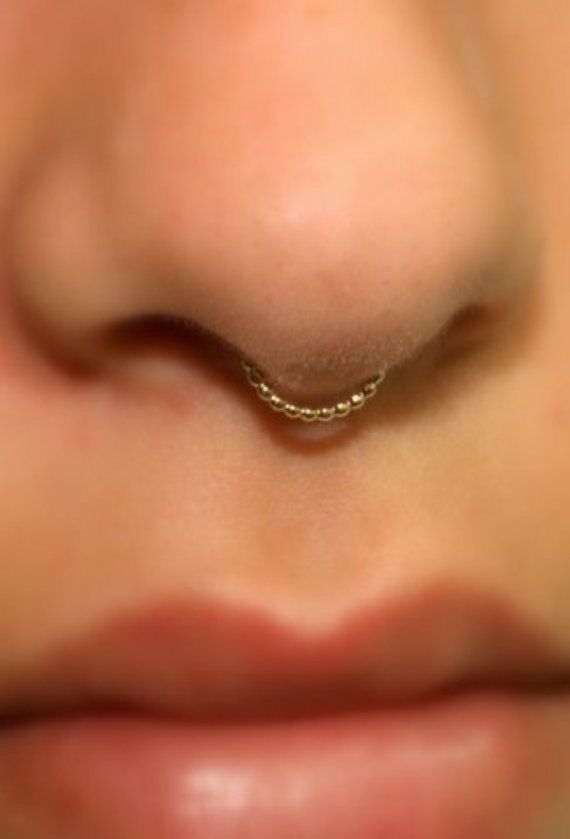 piercing en la nariz septum